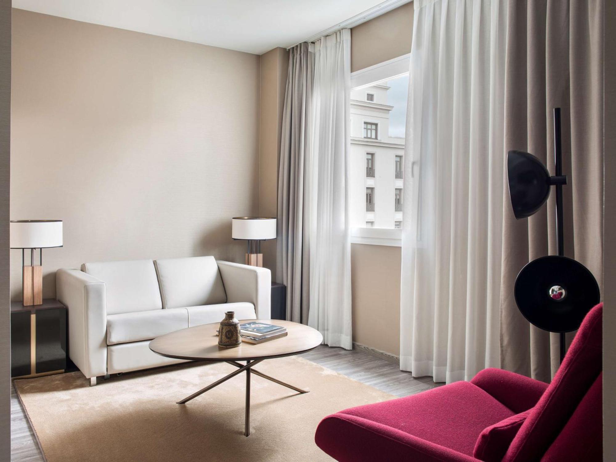 Hotel Nh Collection Suecia 5*