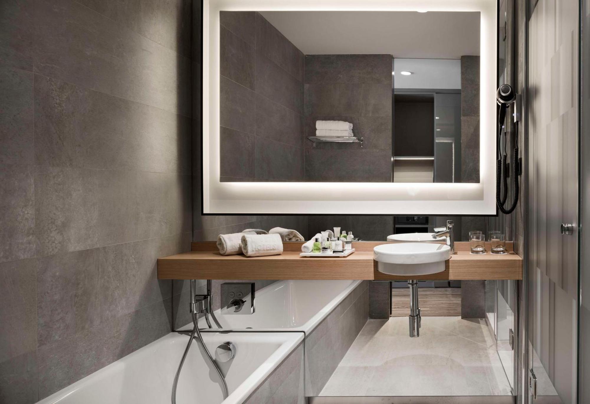 Hotel Nh Collection Suecia