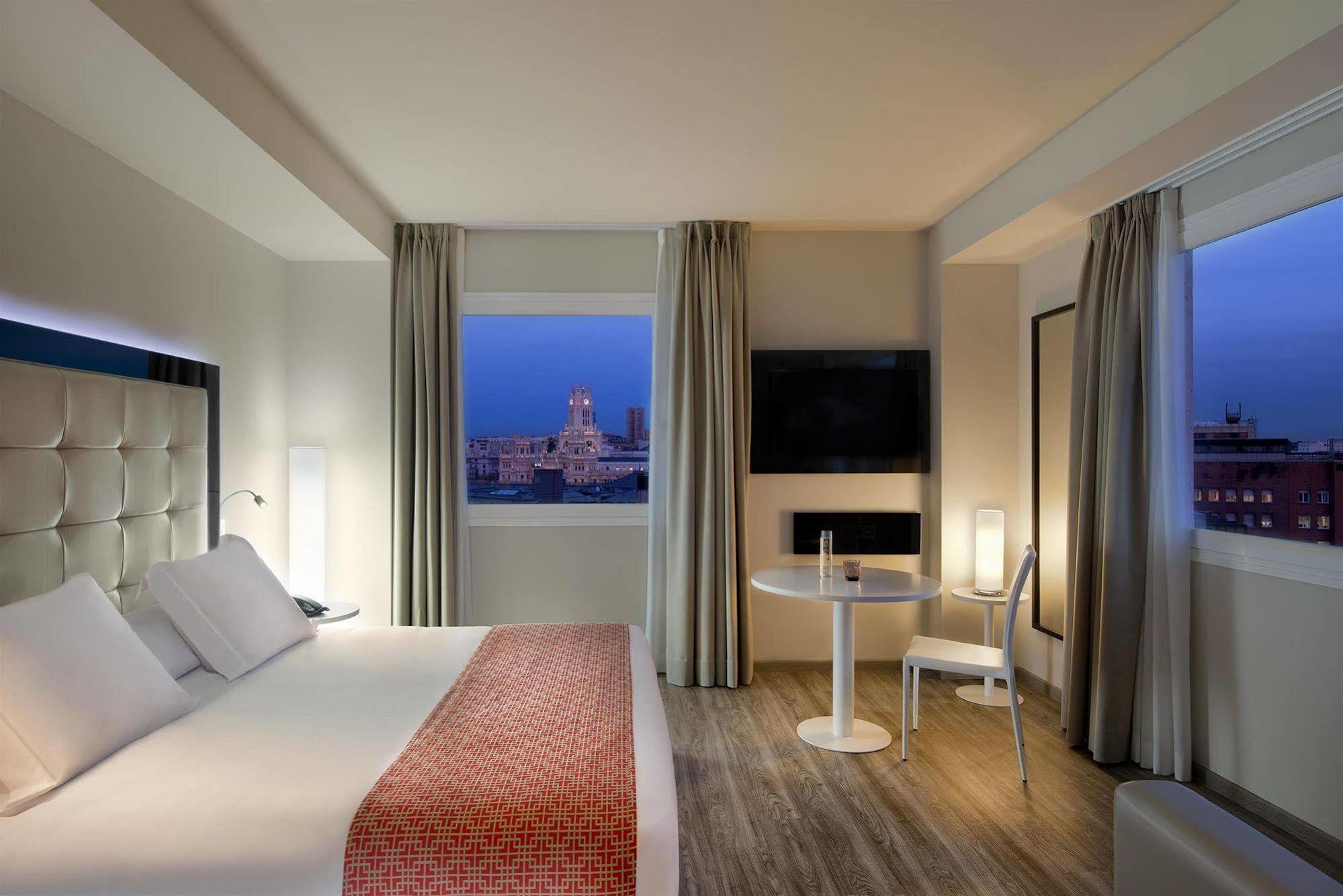 Nh Collection Suecia Hotel 5*